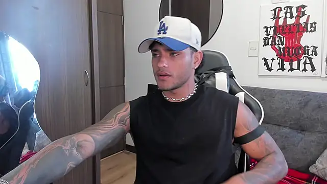 Snapshot of Alessandro_Vanni chatting on 9, 1, 2026 Alessandro Vanni online show from 9, 1, 2026