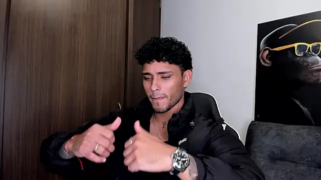 Snapshot of Alessandro_Vanni chatting on 13, 3, 2025 Alessandro Vanni online show from 13, 3, 2025