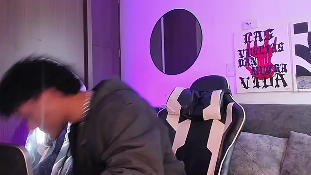 Alessandro Vanni online show from 4, 3, 2026