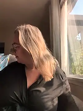 Canadian BBW online show from 19, 7, 2026