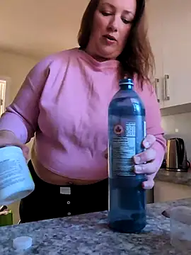 Snapshot of Canadian_BBW chatting on 6, 3, 2025 Canadian BBW online show from 6, 3, 2025