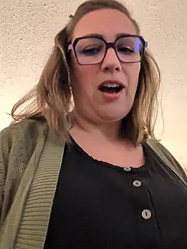 Snapshot of Canadian_BBW chatting on 14, 10, 2025 Canadian BBW online show from 14, 10, 2025