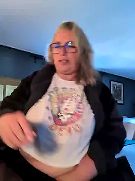 Snapshot of Canadian_BBW chatting on 11, 6, 2026 Canadian BBW online show from 11, 6, 2026