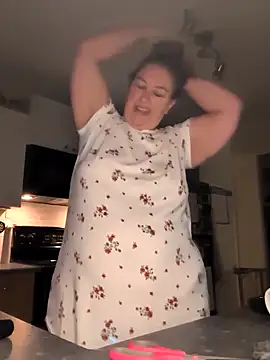 Snapshot of Canadian_BBW chatting on 30, 11, 2025 Canadian BBW online show from 30, 11, 2025