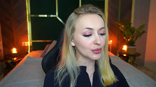 GraceCandy online show from 4, 3, 2025