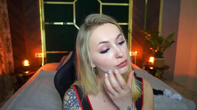 GraceCandy online show from 5, 3, 2025