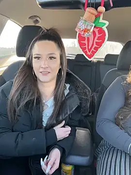 joanaelaa online show from 3, 2, 2025