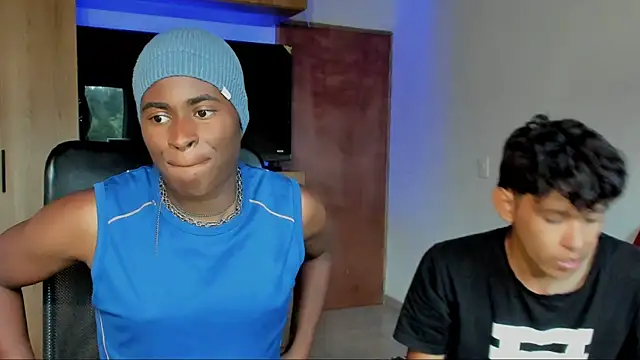 Snapshot of CrissBrownxxx chatting on 2, 7, 2026 CrissBrownxxx online show from 2, 7, 2026
