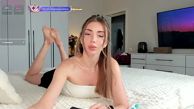  Miss Johansson  online show from 10, 9, 2025