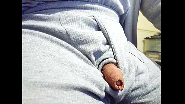 hairyuncut00 online show from 26, 3, 2026