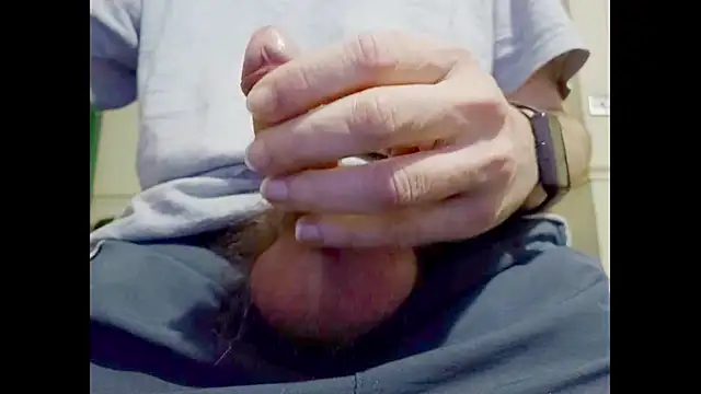 hairyuncut00 online show from 2, 10, 2025