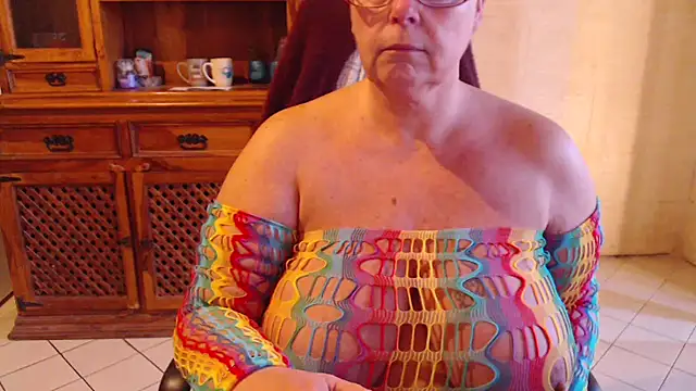 MISS LINDAH online show from 4, 4, 2026