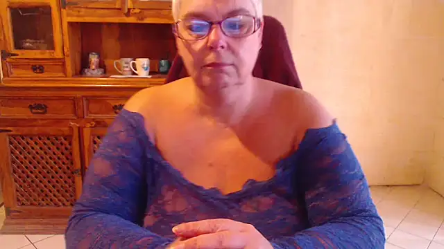MISS LINDAH online show from 7, 5, 2026