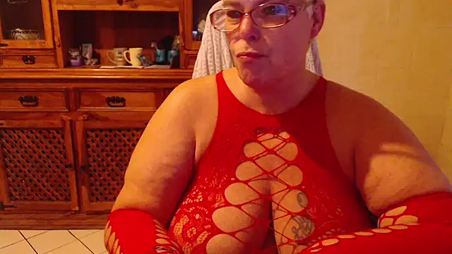 MISS LINDAH online show from 4, 2, 2026