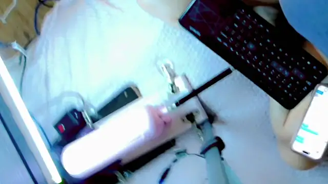 Imannejulienne online show from 6, 1, 2026