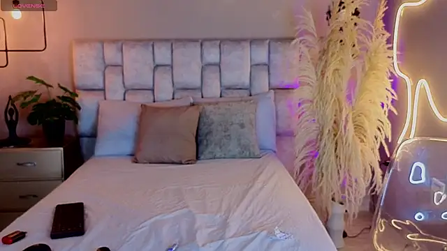 pamela reyes  online show from 18, 9, 2025