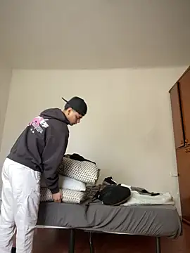 dylancrugerx online show from 10, 4, 2026