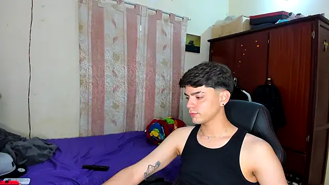 dylancrugerx online show from 1, 1, 2025