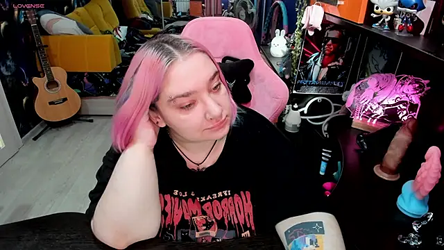 Softie Sofy online show from 19, 9, 2025