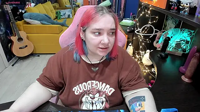 Softie Sofy online show from 18, 3, 2025