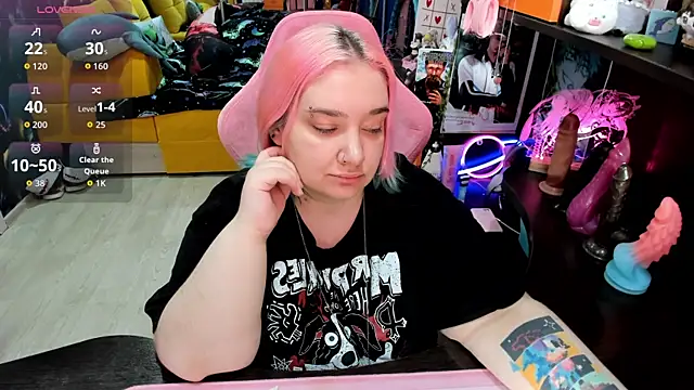 Softie Sofy online show from 4, 4, 2026