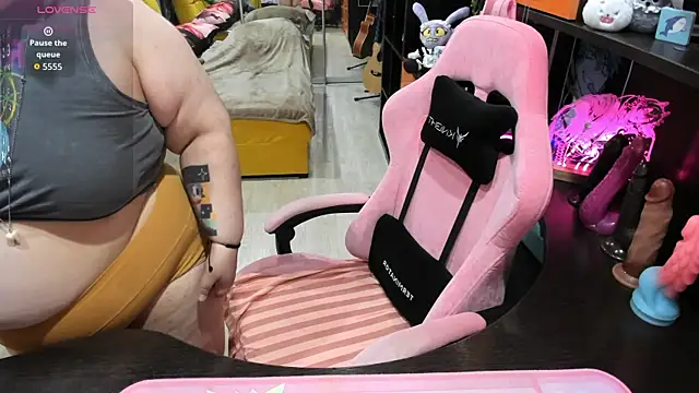 Softie Sofy online show from 11, 4, 2026