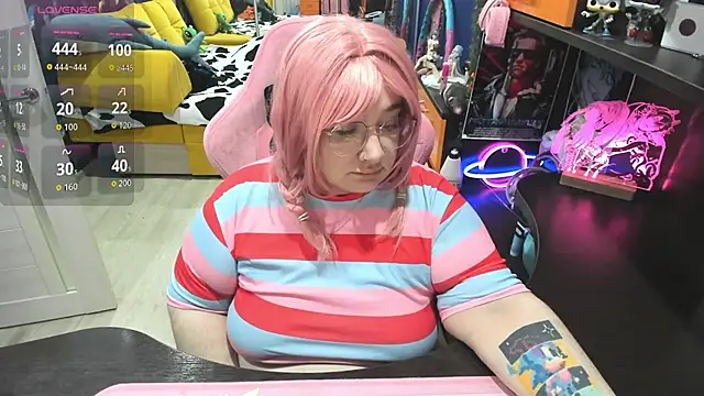 Softie Sofy online show from 11, 11, 2025