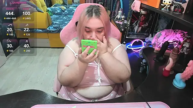 Softie Sofy online show from 24, 10, 2025