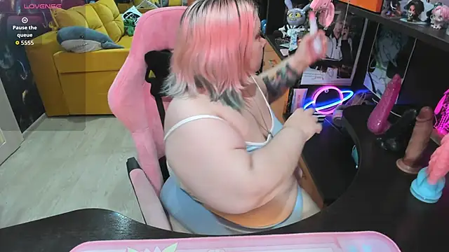 Snapshot of Softie_Sofy chatting on 2, 6, 2026 Softie Sofy online show from 2, 6, 2026