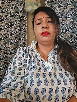 cute-tanvi online show from 10, 9, 2025