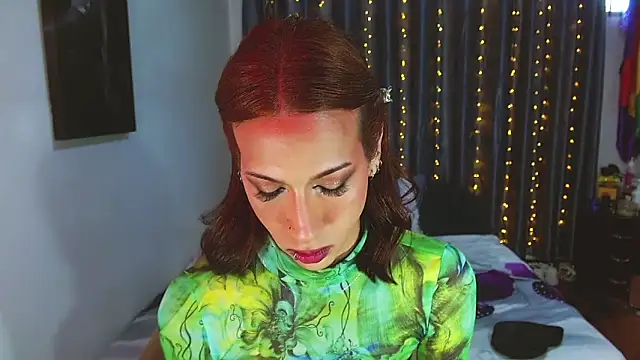 Kenisha Sweet online show from 8, 4, 2026