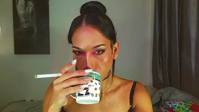 Kenisha Sweet online show from 10, 1, 2026