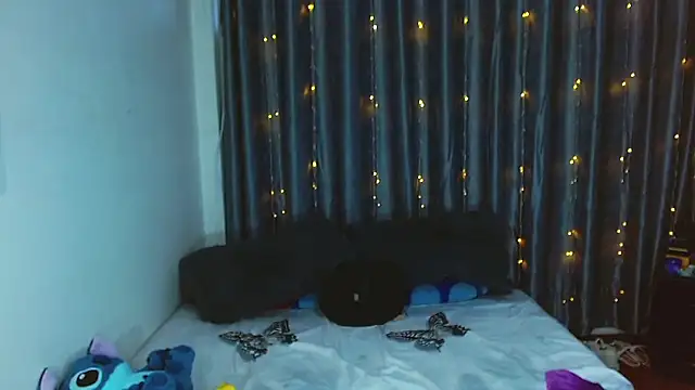 Kenisha Sweet online show from 3, 4, 2026