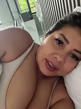 Snapshot of natural_bigboobs chatting on 11, 3, 2025 natural bigboobs online show from 11, 3, 2025