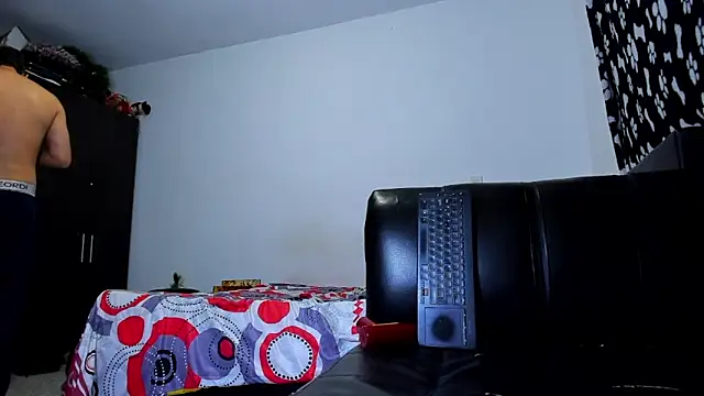 ares sexxx online show from 4, 12, 2025