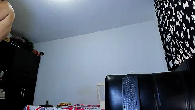 ares sexxx online show from 4, 12, 2025