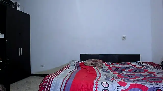 Snapshot of ares_sexxx chatting on 2, 2, 2026 ares sexxx online show from 2, 2, 2026