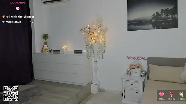 Domixdyva online show from 30, 11, 2025