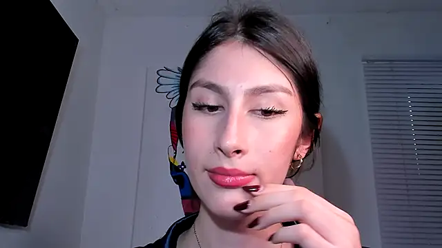 valeria gonzales  online show from 1, 3, 2025