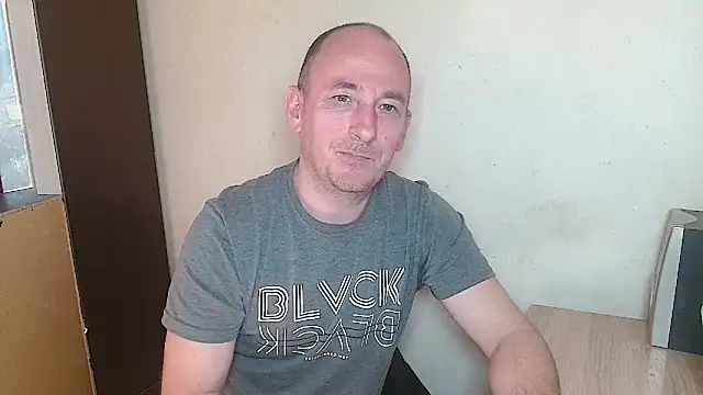 Snapshot of Johan___Barker chatting on 6, 3, 2026 Johan Barker online show from 6, 3, 2026