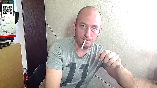 Snapshot of Johan___Barker chatting on 10, 2, 2025 Johan Barker online show from 10, 2, 2025