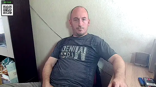 Snapshot of Johan___Barker chatting on 18, 2, 2025 Johan Barker online show from 18, 2, 2025