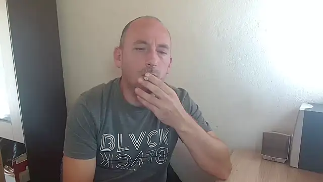 Snapshot of Johan___Barker chatting on 21, 9, 2025 Johan Barker online show from 21, 9, 2025