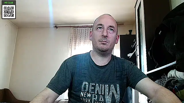 Snapshot of Johan___Barker chatting on 10, 2, 2025 Johan Barker online show from 10, 2, 2025