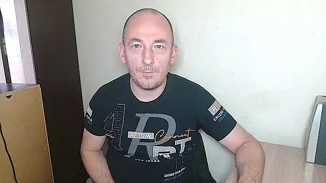 Snapshot of Johan___Barker chatting on 3, 2, 2026 Johan Barker online show from 3, 2, 2026