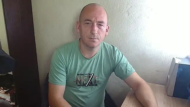 Snapshot of Johan___Barker chatting on 12, 10, 2025 Johan Barker online show from 12, 10, 2025