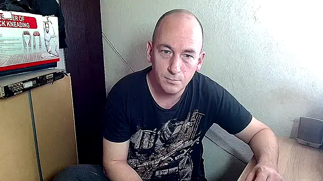 Snapshot of Johan___Barker chatting on 5, 2, 2025 Johan Barker online show from 5, 2, 2025