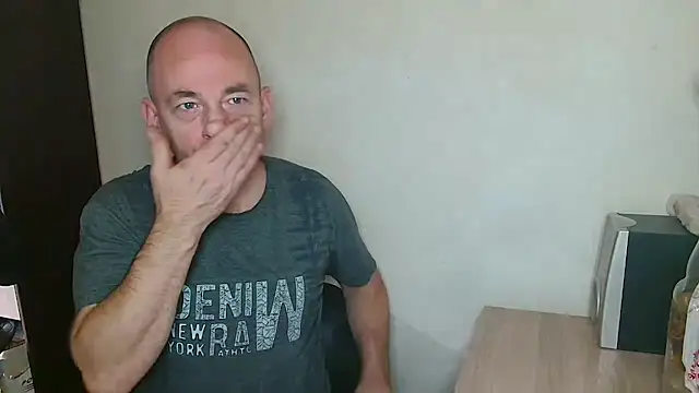 Johan   Barker online show from 16, 12, 2025