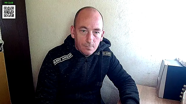 Snapshot of Johan___Barker chatting on 21, 10, 2025 Johan Barker online show from 21, 10, 2025