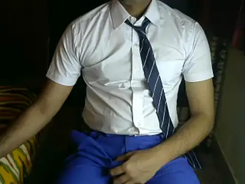 aloneboy1996 online show from 5, 1, 2025